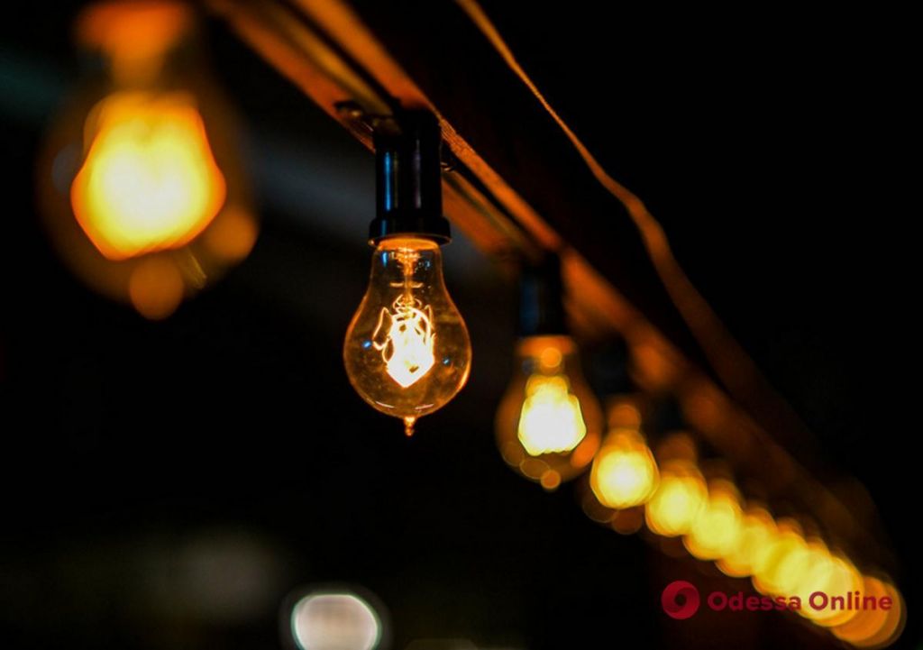 На Одещині неможливо застосувати графіки відключень світла: пояснення від ДТЕК На Одещині неможливо застосувати графіки відключень світла: пояснення від ДТЕК