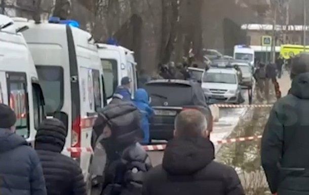 У Підмосков’ї школяр напав з ножем на дітей: є жертва У Підмосков’ї школяр напав з ножем на дітей: є жертва