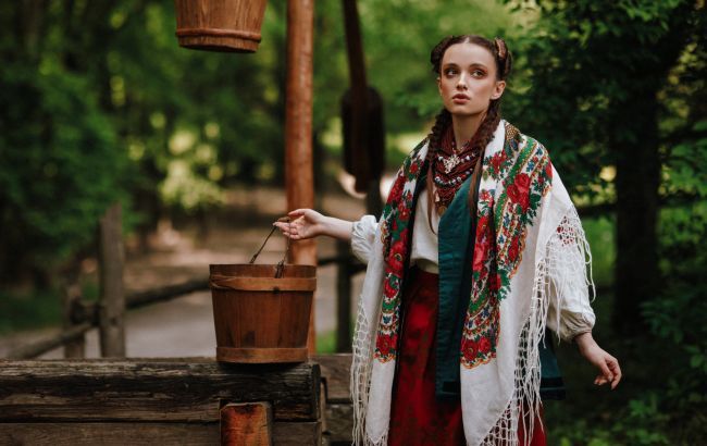 Як милися українці до винаходу водопроводу: секрети гігієни та шампуню з трав Як милися українці до винаходу водопроводу: секрети гігієни та шампуню з трав