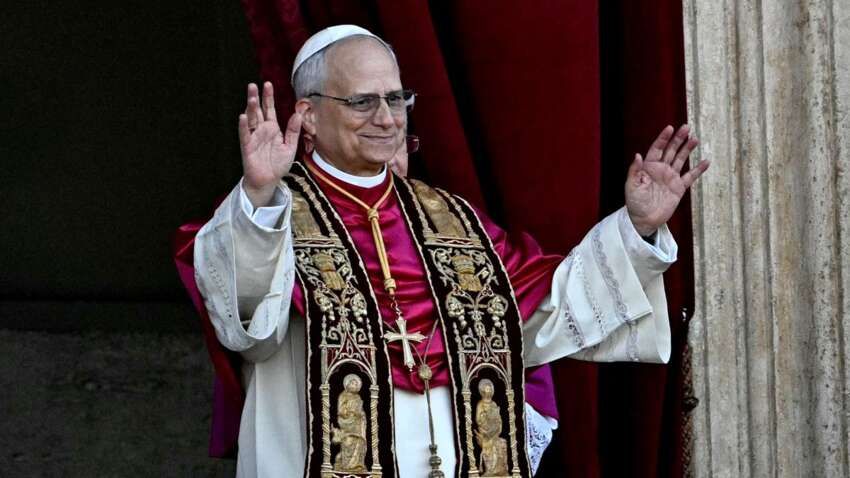 Папа Римський передав Україні 100 тисяч порцій супу для постраждалих від війни Папа Римський передав Україні 100 тисяч порцій супу для постраждалих від війни