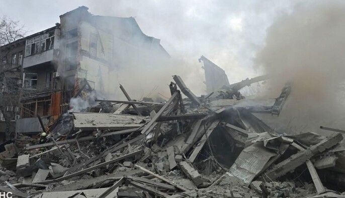 Росіяни атакували житлову забудову в Харкові двома ракетами — Зеленський Росіяни атакували житлову забудову в Харкові двома ракетами — Зеленський