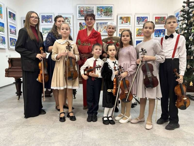 В Ізмаїлі пройшов святковий концерт «Чарівний подих струни» В Ізмаїлі пройшов святковий концерт «Чарівний подих струни»