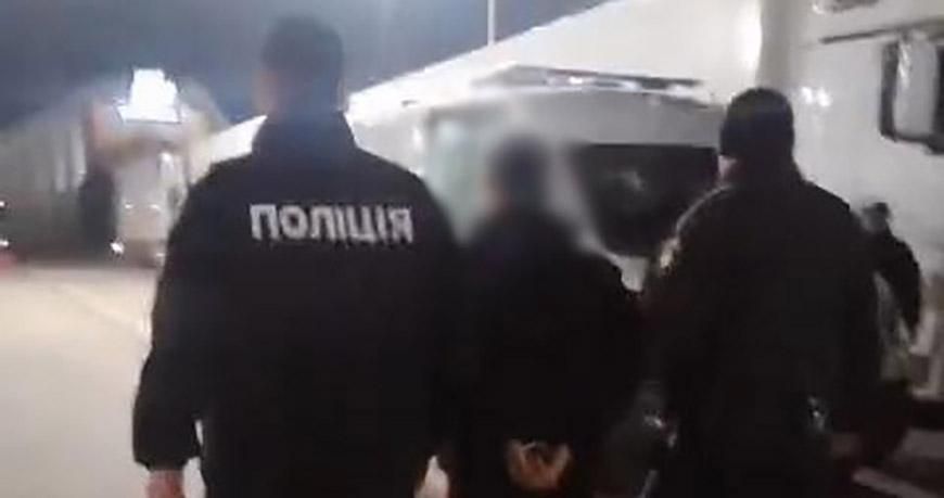 На Одещині передали до суду справу про замах на вбивство і переправлення до Молдови На Одещині передали до суду справу про замах на вбивство і переправлення до Молдови