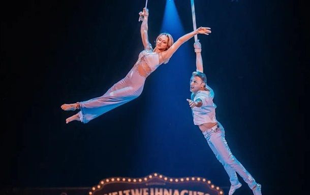 У МЗС розповіли про українських акробатів, що впали з висоти в Німеччині У МЗС розповіли про українських акробатів, що впали з висоти в Німеччині