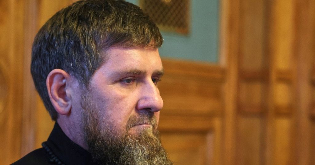 Кадиров при смерті, у нього відмовили нирки — джерело в ГУР Кадиров при смерті, у нього відмовили нирки — джерело в ГУР