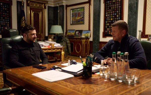 Зеленський провів зустріч із Залужним Зеленський провів зустріч із Залужним