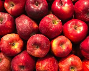 В Україні дорожчає найпопулярніший фрукт В Україні дорожчає найпопулярніший фрукт