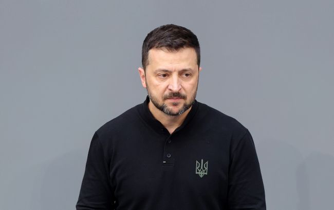 Зеленський обговорив з канцлером Австрії вступ до ЄС до 2027 року Зеленський обговорив з канцлером Австрії вступ до ЄС до 2027 року