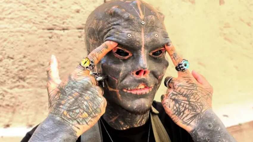 Чоловік відрізав собі губу, ніс та вуха: усе заради того, щоб виглядати, як інопланетянин Чоловік відрізав собі губу, ніс та вуха: усе заради того, щоб виглядати, як інопланетянин