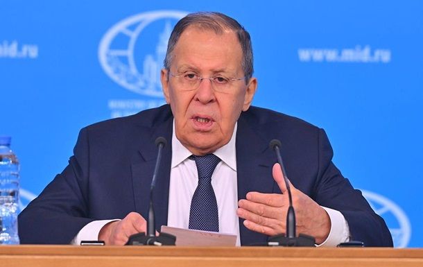 Лавров назвав "неприйнятним" перемир'я з Україною Лавров назвав "неприйнятним" перемир'я з Україною