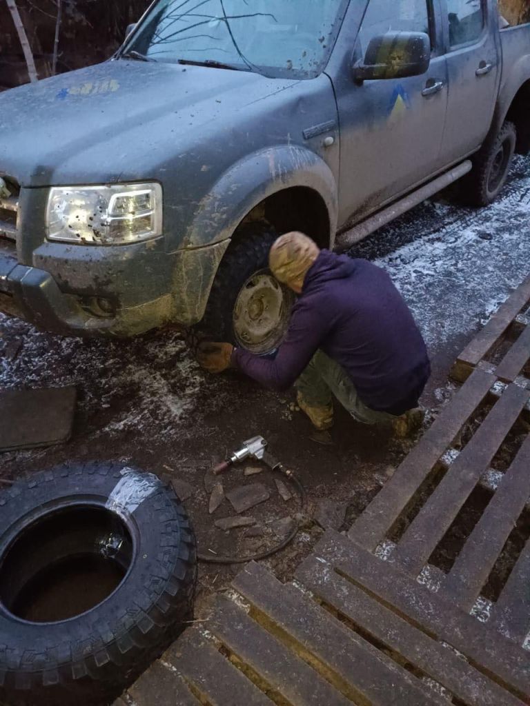 Rotary Club Izmail передав автомобільні шини для батальйону тероборони Ізмаїла Rotary Club Izmail передав автомобільні шини для батальйону тероборони Ізмаїла