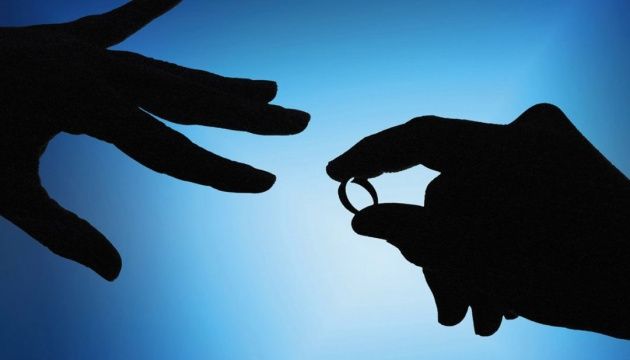 Одруження одним кліком: Мін'юст відкрив цифрову реєстрацію шлюбів Одруження одним кліком: Мін'юст відкрив цифрову реєстрацію шлюбів