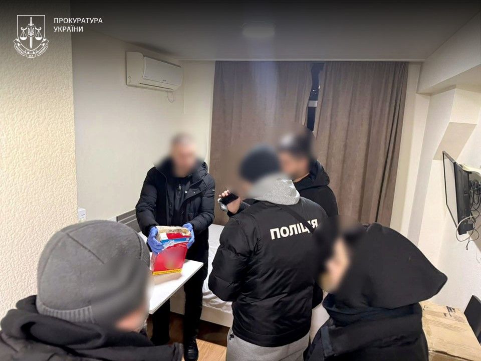 Кокаїн під виглядом прального порошку: СБУ ліквідувала наркоканал із Закарпаття Кокаїн під виглядом прального порошку: СБУ ліквідувала наркоканал із Закарпаття