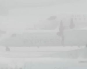 Зимовий циклон зі снігопадами накрив Сполучені Штати та заблокував авіасполучення Зимовий циклон зі снігопадами накрив Сполучені Штати та заблокував авіасполучення