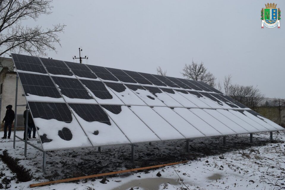 За сприяння Міжнародної організації з міграції на водонасоних станціях в Ізмаїльському районі встановлюють сонячні батареї За сприяння Міжнародної організації з міграції на водонасоних станціях в Ізмаїльському районі встановлюють сонячні батареї