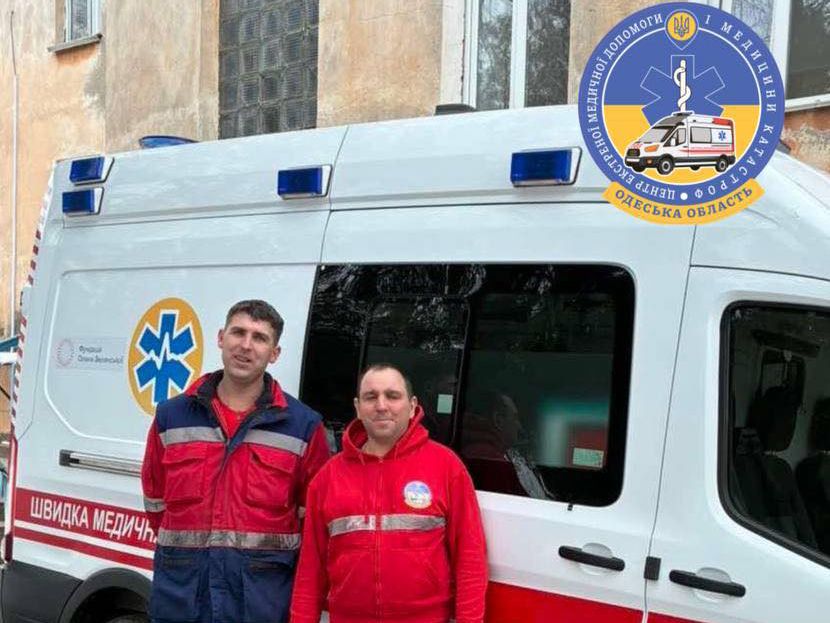 Арцизька бригада екстреної медичної допомоги прийняла пологи у кареті “швидкої” Арцизька бригада екстреної медичної допомоги прийняла пологи у кареті “швидкої”