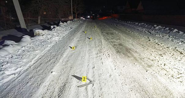 На Рівненщині військовий збив 22-річну дівчину та втік із місця ДТП(фото) На Рівненщині військовий збив 22-річну дівчину та втік із місця ДТП(фото)