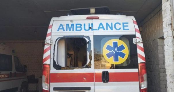 На Сумщині дрон атакував "швидку": четверо загиблих, серед них поліцейський і його дружина-медик(фото) На Сумщині дрон атакував "швидку": четверо загиблих, серед них поліцейський і його дружина-медик(фото)