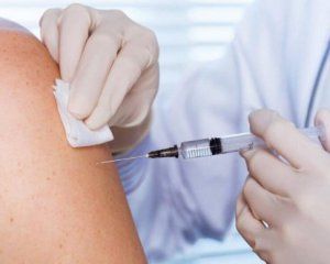 У МОЗ відповіли, чи безпечно робити кілька щеплень в один день У МОЗ відповіли, чи безпечно робити кілька щеплень в один день