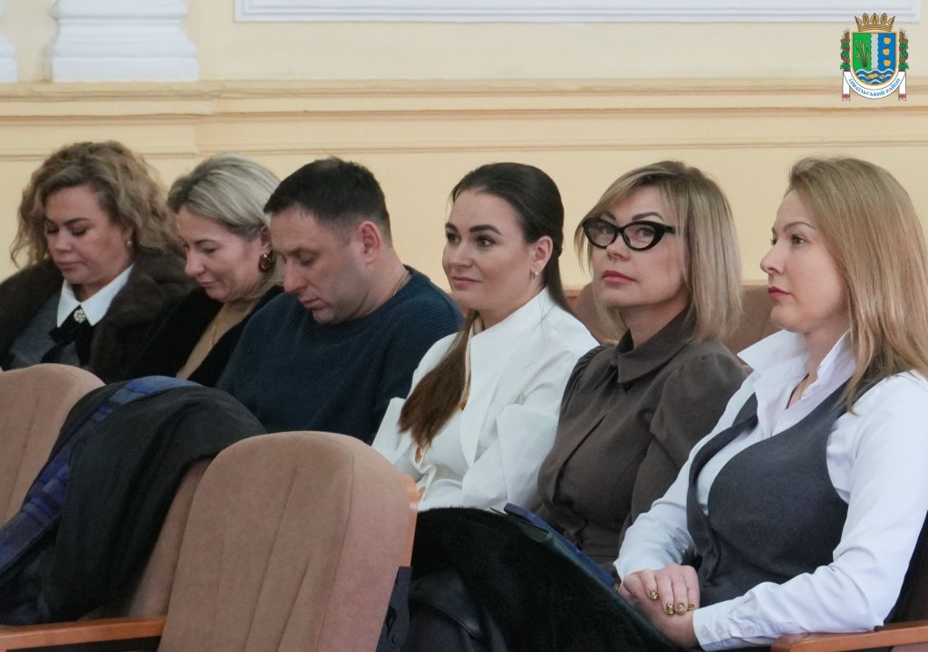 Грантові можливості від Українського молодіжного фонду Грантові можливості від Українського молодіжного фонду