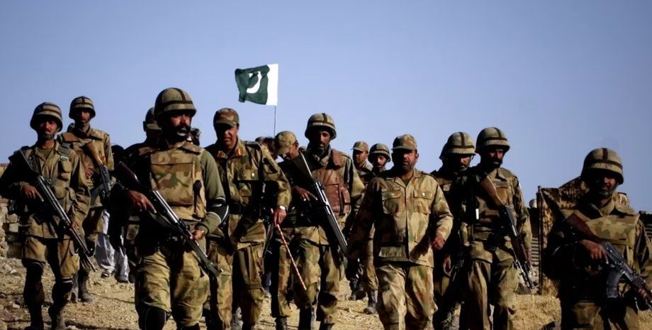 Усі дуже стурбовані: Китай і РФ підтримали Афганістан у війні проти Пакистану Усі дуже стурбовані: Китай і РФ підтримали Афганістан у війні проти Пакистану