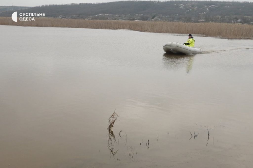 Людей і продукти возять човном: село на Одещині відрізане повінню(відео) Людей і продукти возять човном: село на Одещині відрізане повінню(відео)