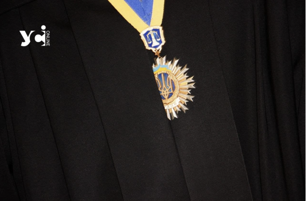 На Кіровоградщині судили одесита, який намагався відкупитися від служби у ЗСУ На Кіровоградщині судили одесита, який намагався відкупитися від служби у ЗСУ