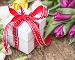 Подарунки жінкам на 8 березня: десять найкращих ідей Подарунки жінкам на 8 березня: десять найкращих ідей