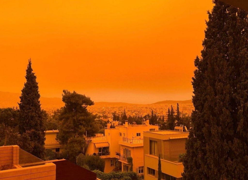 Небо стане помаранчевим! Пил із Сахари суне на Європу - чи дістанеться України Небо стане помаранчевим! Пил із Сахари суне на Європу - чи дістанеться України