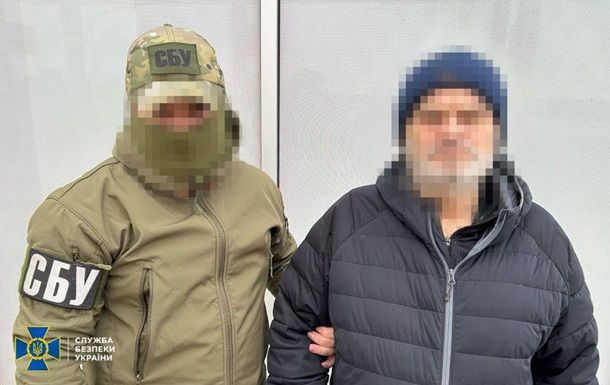 Подружжя зрадників коригувало атаки РФ та закликало до захоплення Херсону Подружжя зрадників коригувало атаки РФ та закликало до захоплення Херсону