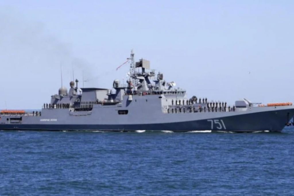 Удар по Новоросійську: аналітики розкрили деталі ураження російського фрегату(фото) Удар по Новоросійську: аналітики розкрили деталі ураження російського фрегату(фото)