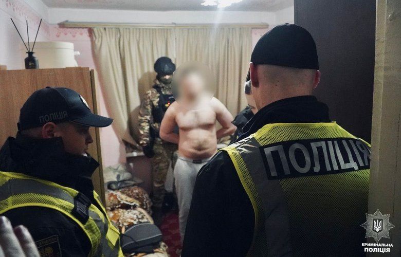 Затримано 15 підозрюваних у сексуальній експлуатації дітей, серед фігурантів – мати, яка знімала трирічну доньку в порно – Нацпол Затримано 15 підозрюваних у сексуальній експлуатації дітей, серед фігурантів – мати, яка знімала трирічну доньку в порно – Нацпол