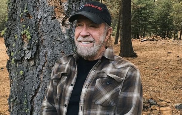 Помер легендарний актор Чак Норріс Помер легендарний актор Чак Норріс