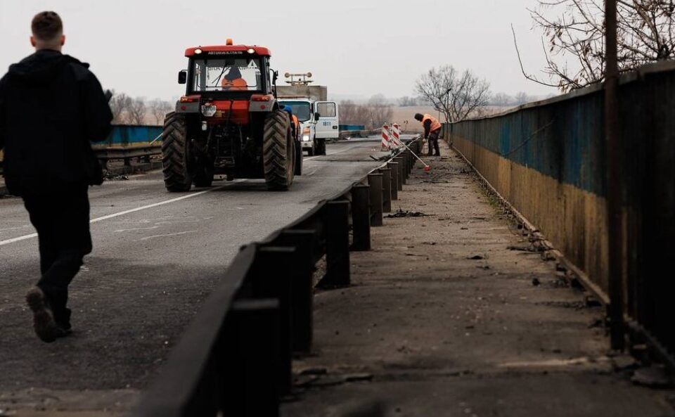 Кабмін готує постанову щодо будівництва модульної переправи, яка стане альтернативою мосту у Маяках Кабмін готує постанову щодо будівництва модульної переправи, яка стане альтернативою мосту у Маяках