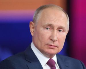 Путін нібито міг погодитись на перемир'я, але Трамп усе зіпсував - ЗМІ Путін нібито міг погодитись на перемир'я, але Трамп усе зіпсував - ЗМІ