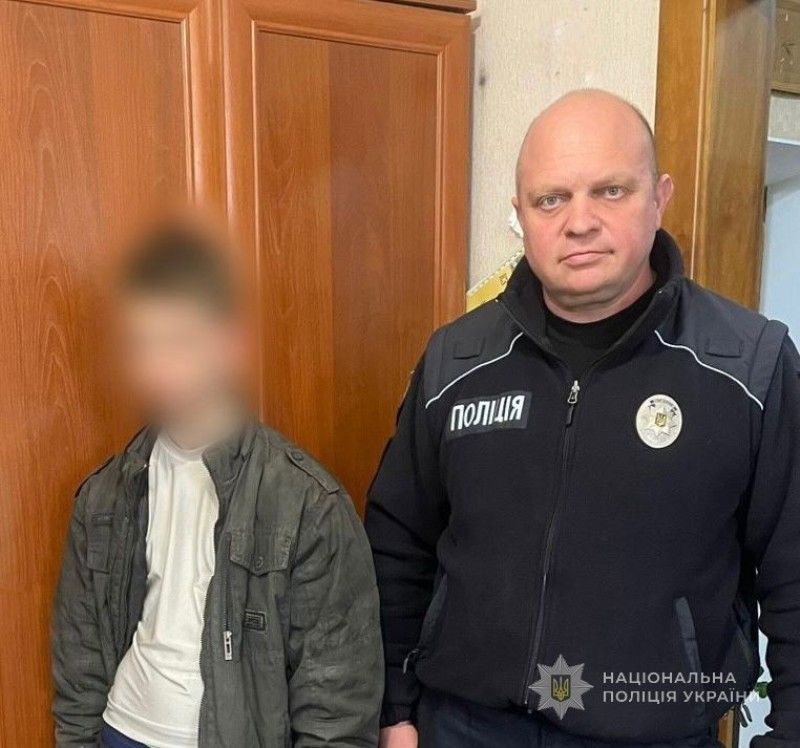 Дві доби блукав вулицями: на Одещині розшукали 15-річного хлопця Дві доби блукав вулицями: на Одещині розшукали 15-річного хлопця