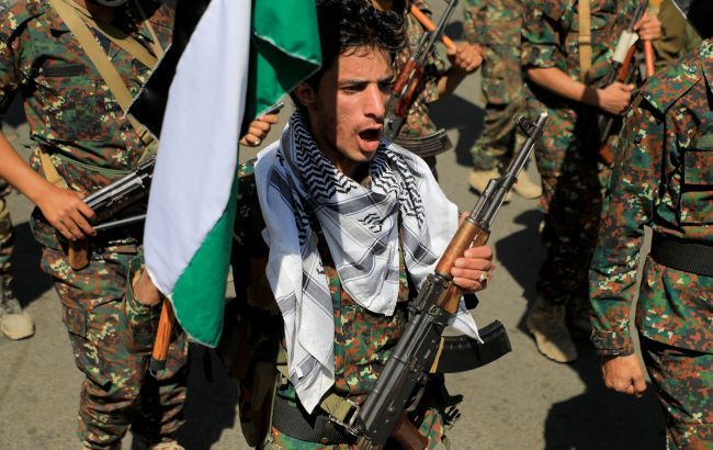 Війна в Ірані розширюється: хусити вперше вдарили ракетами по Ізраїлю Війна в Ірані розширюється: хусити вперше вдарили ракетами по Ізраїлю