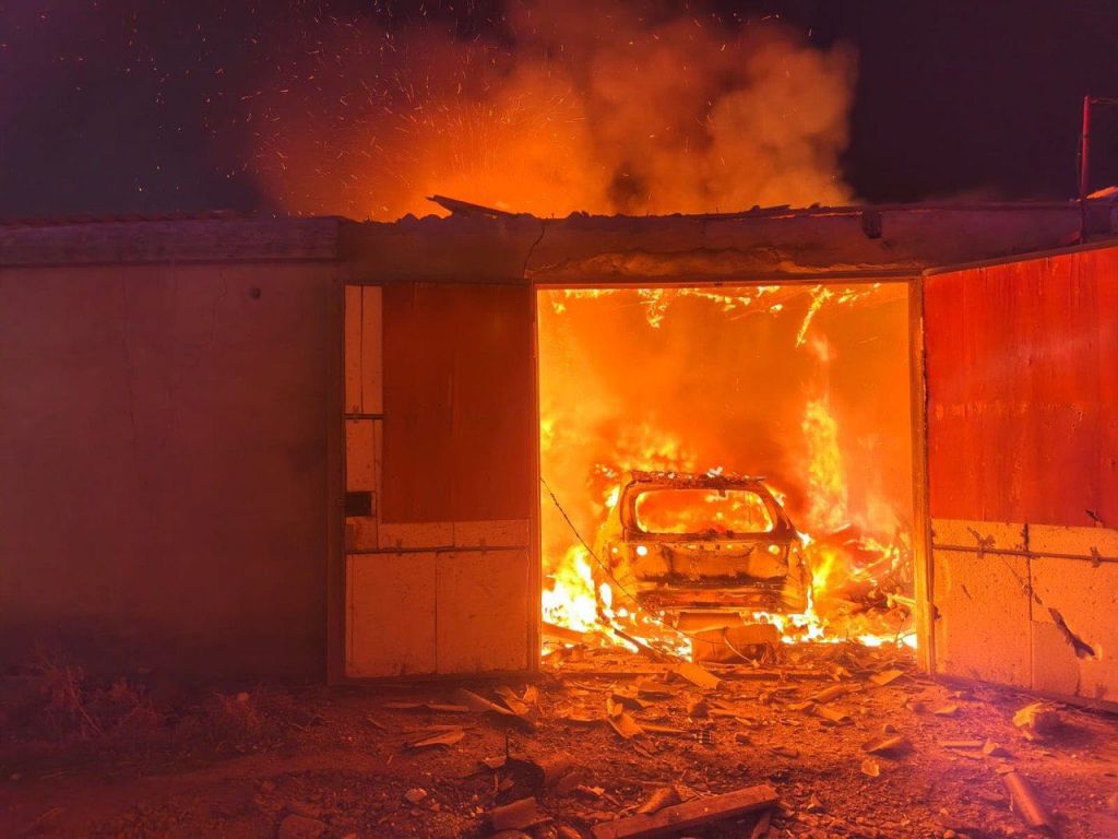 Цієї ночі ворог знову завдав підступних ударів по цивільній та енергетичній інфраструктурі Одещини(фото) Цієї ночі ворог знову завдав підступних ударів по цивільній та енергетичній інфраструктурі Одещини(фото)