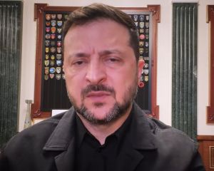 "Будемо відповідати дзеркально": Зеленський пригрозив Росії атаками у разі ударів по енергетиці України "Будемо відповідати дзеркально": Зеленський пригрозив Росії атаками у разі ударів по енергетиці України