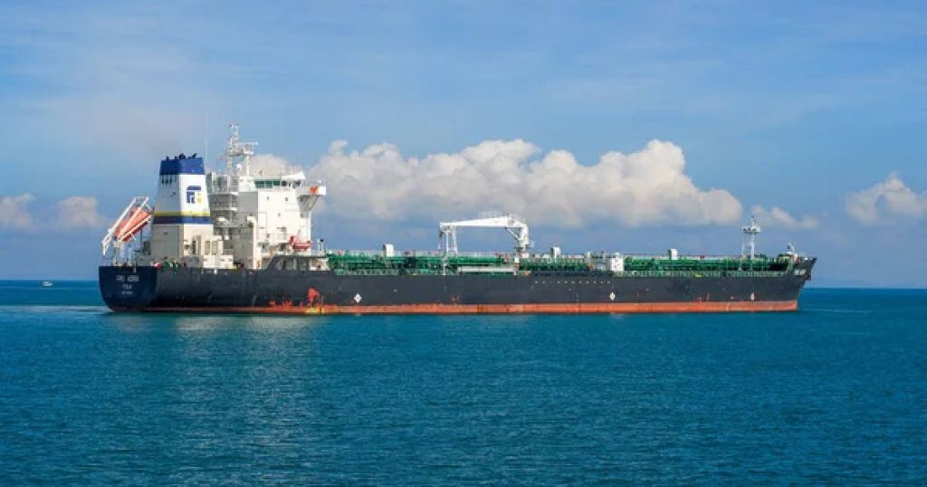 Російський танкер доставив на Кубу першу велику партію нафти з часу обмежень Трампа Російський танкер доставив на Кубу першу велику партію нафти з часу обмежень Трампа