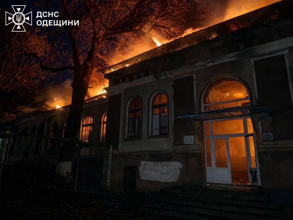 Школу у селищі Болградського району підпалили неповнолітні – подробиці Школу у селищі Болградського району підпалили неповнолітні – подробиці