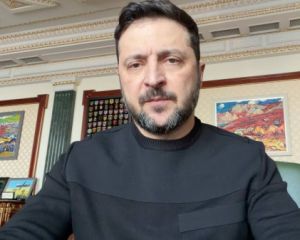 Україна може втратити пріоритет у США через конфлікт в регіоні - Зеленський Україна може втратити пріоритет у США через конфлікт в регіоні - Зеленський