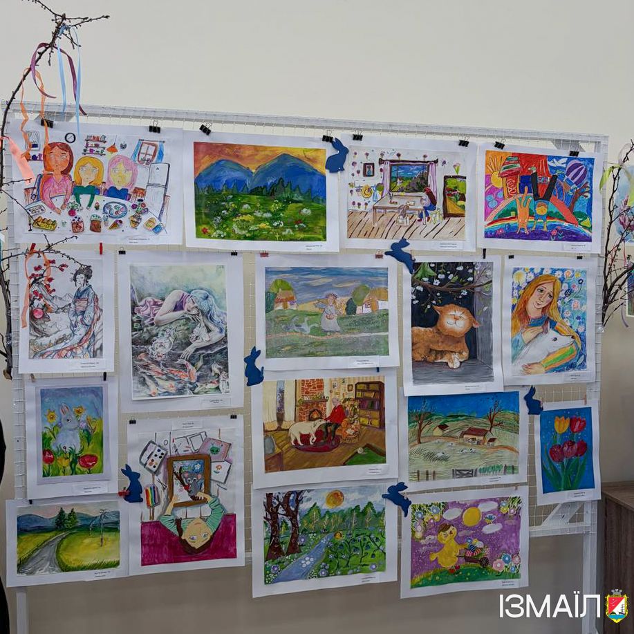 4 квітня у міському центрі культури ім. Петра Чакіра відбулося відкриття виставки «Весна малює» 4 квітня у міському центрі культури ім. Петра Чакіра відбулося відкриття виставки «Весна малює»