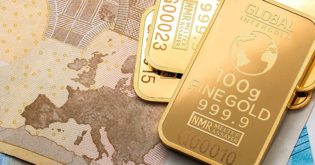 Золото на мільйони і готівка: працівник ТЦК задекларував статки, що перевищують доходи Золото на мільйони і готівка: працівник ТЦК задекларував статки, що перевищують доходи