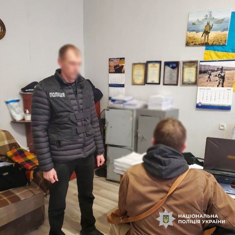 В Одесі Нацполіція викрила директора автошколи, який «працевлаштував» покійника заради збереження ліцензії В Одесі Нацполіція викрила директора автошколи, який «працевлаштував» покійника заради збереження ліцензії