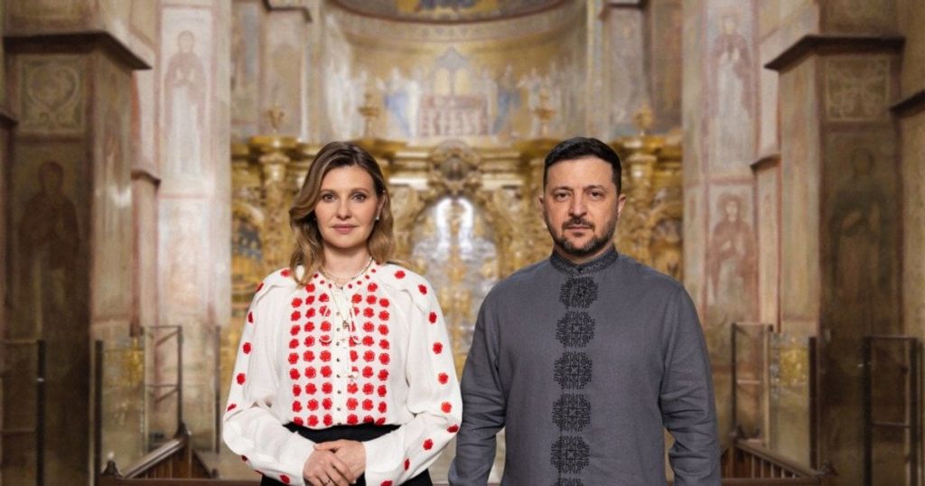 "Віримо і творимо дива": Зеленський з дружиною привітав українців з Великоднем "Віримо і творимо дива": Зеленський з дружиною привітав українців з Великоднем