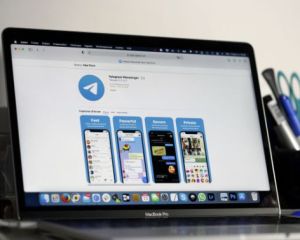 Якою інформацією не варто ділитися у чатах чи групах в інтернеті: поради від ЦНС Якою інформацією не варто ділитися у чатах чи групах в інтернеті: поради від ЦНС