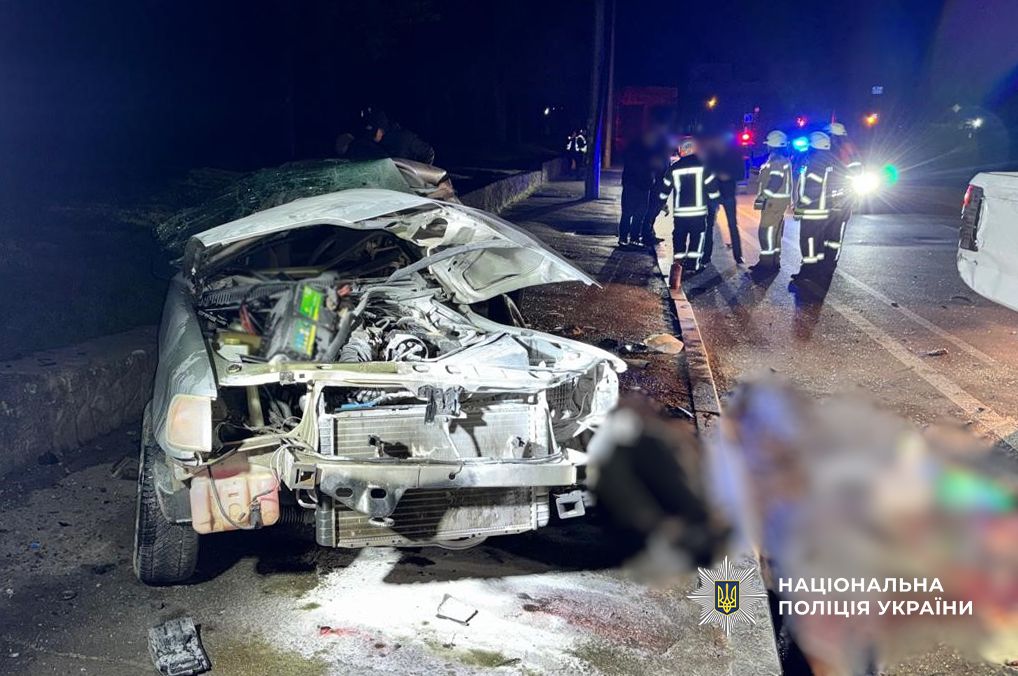 Двоє людей загинуло, ще двоє - постраждало: одеські поліцейські розслідують обставини ДТП у Хаджибейському районі Одеси Двоє людей загинуло, ще двоє - постраждало: одеські поліцейські розслідують обставини ДТП у Хаджибейському районі Одеси