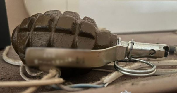 У Києві судитимуть чоловіка, який погрожував сину гранатою через галас у квартирі(фото) У Києві судитимуть чоловіка, який погрожував сину гранатою через галас у квартирі(фото)