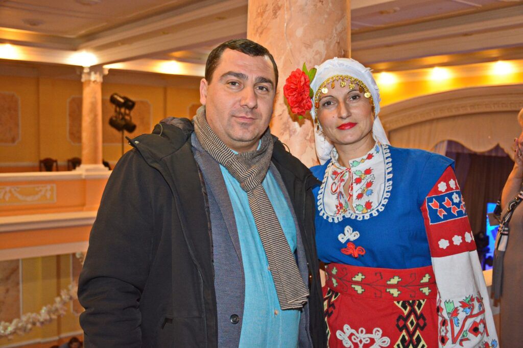 Як хореограф з села Кам’янка Ізмаїльського району Олександр Ромалійський попри війну зберігає танцювальні традиції Буджаку(фото) Як хореограф з села Кам’янка Ізмаїльського району Олександр Ромалійський попри війну зберігає танцювальні традиції Буджаку(фото)